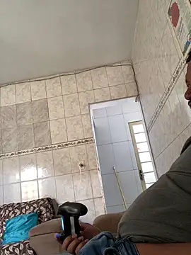 Snapshot of PIROCAGG21 chatting on 09/25/25, 11:27 PIROCAGG21 online show from 09/25/25, 11:27