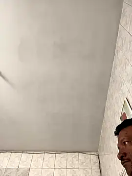 Snapshot of PIROCAGG21 chatting on 11/20/25, 11:11 PIROCAGG21 online show from 11/20/25, 11:11