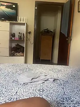 PIROCAGG21 online show from 03/29/26, 04:52