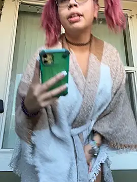 moan4mona online show from 10/16/25, 10:18