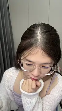 Qianqian-888 online show from 12/04/25, 01:04