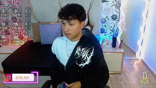 Ette tay online show from 10/27/25, 03:18