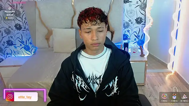 Ette tay online show from 10/18/25, 03:19