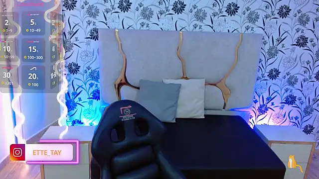 Ette tay online show from 09/22/25, 03:34
