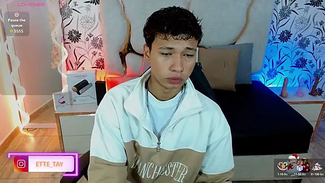 Ette tay online show from 11/26/25, 03:28