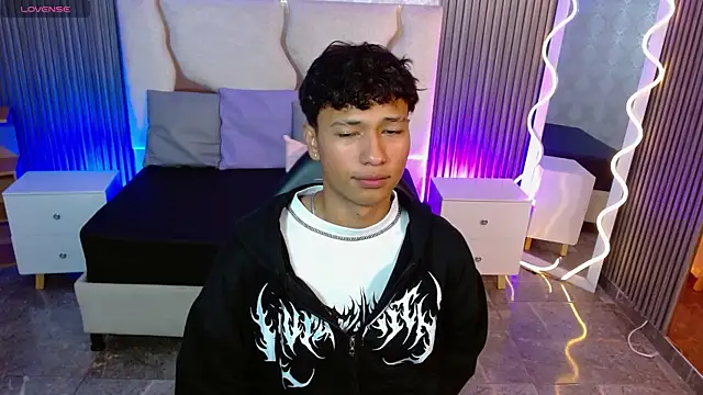 Ette tay online show from 10/22/25, 12:10