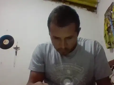 santiii   12 online show from 01/14/26, 04:38