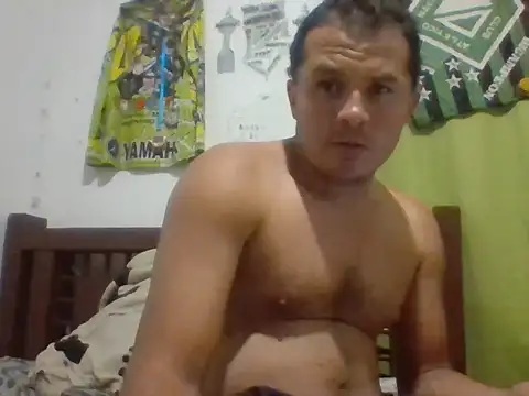 santiii   12 online show from 02/07/26, 03:03