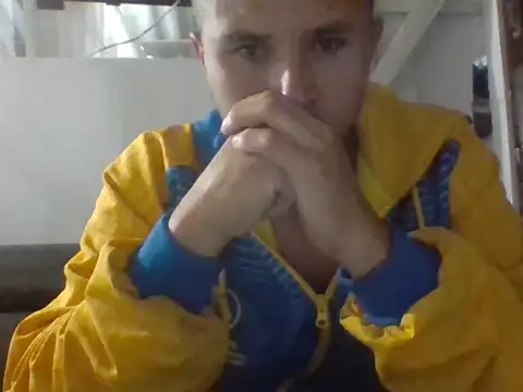 santiii   12 online show from 03/22/26, 11:50