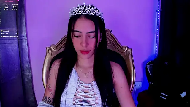 Snapshot of ValkaGrecco chatting on 10/22/25, 02:44 ValkaGrecco online show from 10/22/25, 02:44