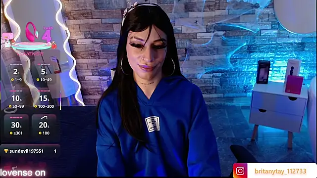 boyfox tay online show from 10/27/25, 04:02