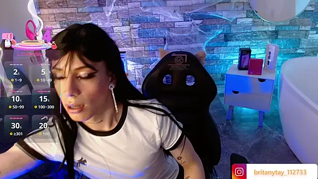 boyfox tay online show from 11/16/25, 03:55