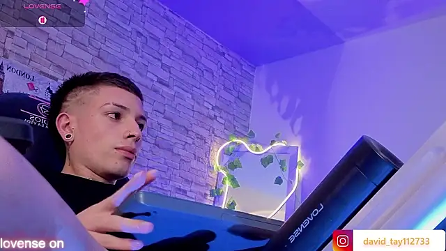 boyfox tay online show from 02/13/26, 11:05