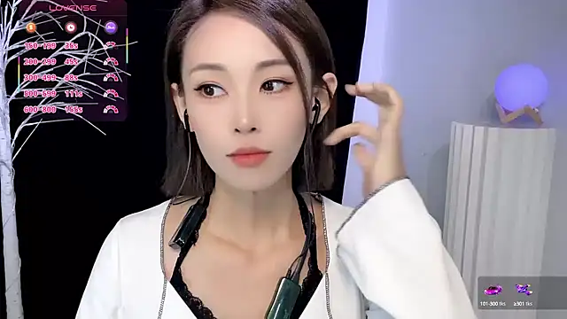 Snapshot of xiaoyue8888 chatting on 09/24/25, 01:13 xiaoyue8888 online show from 09/24/25, 01:13