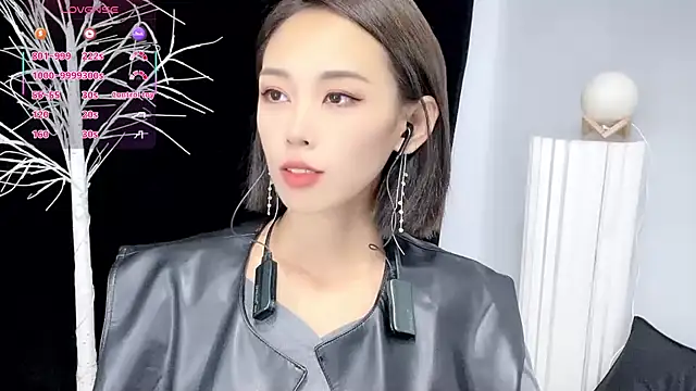 Snapshot of xiaoyue8888 chatting on 09/29/25, 01:56 xiaoyue8888 online show from 09/29/25, 01:56