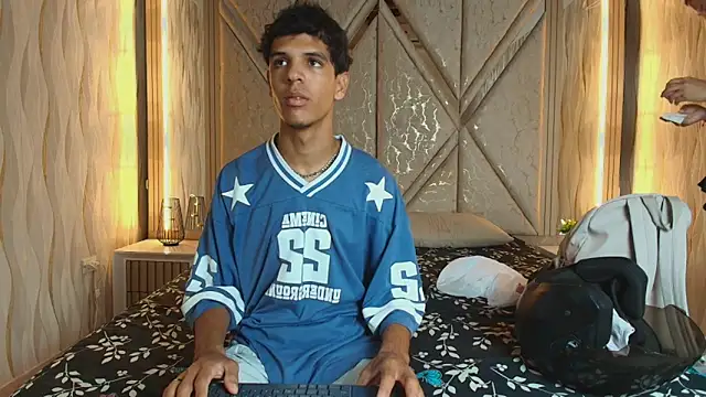 Hotcouple 222 online show from 02/08/26, 07:28