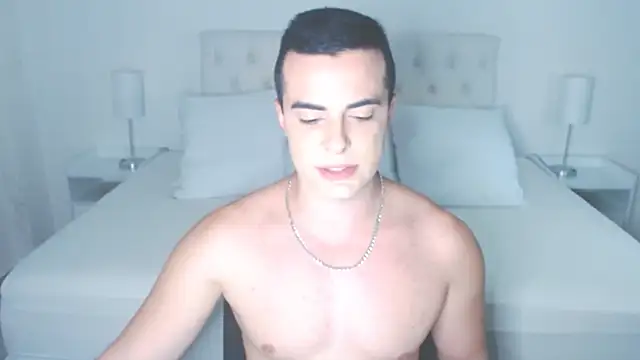 Snapshot of mr_hunterx chatting on 10/14/25, 03:07 mr hunterx online show from 10/14/25, 03:07