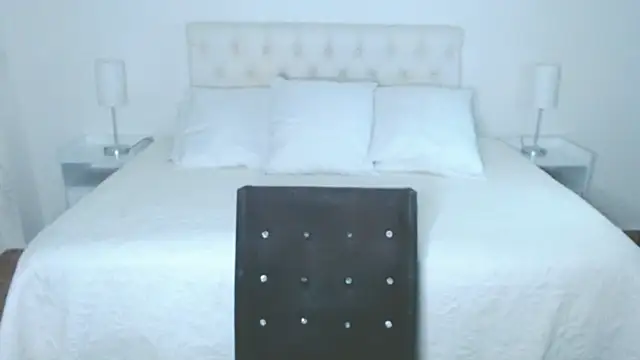 mr hunterx online show from 10/27/25, 04:02