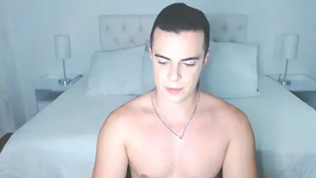 mr hunterx online show from 10/23/25, 04:22