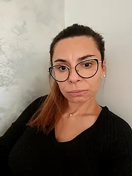 Victoria Vergara online show from 09/27/25, 03:29
