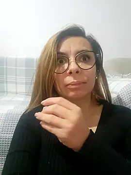 Victoria Vergara online show from 10/01/25, 04:22