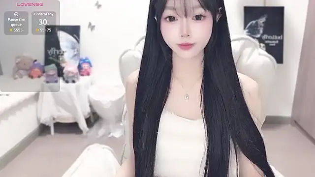 -EEBABY online show from 12/15/25, 02:01