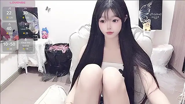 Snapshot of -EEBABY chatting on 05/17/26, 07:47 -EEBABY online show from 05/17/26, 07:47