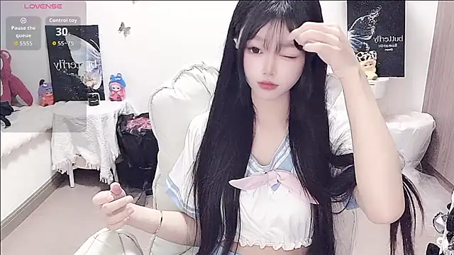 Snapshot of -EEBABY chatting on 05/16/26, 05:56 -EEBABY online show from 05/16/26, 05:56
