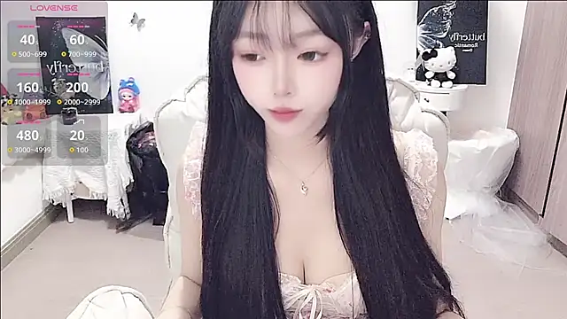 Snapshot of -EEBABY chatting on 06/14/26, 03:13 -EEBABY online show from 06/14/26, 03:13