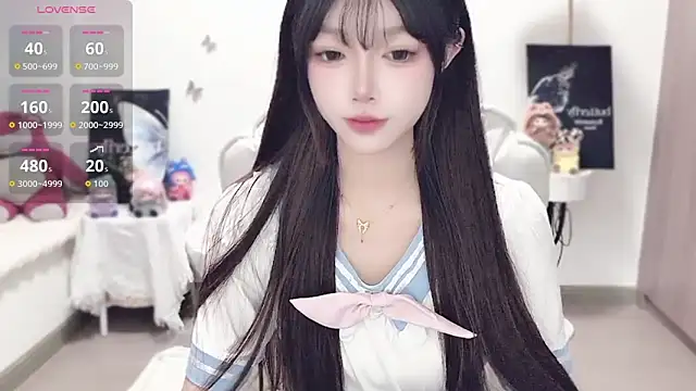 -EEBABY online show from 10/17/25, 11:28