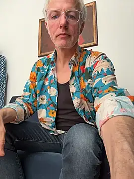 SexyLeon8 online show from 04/16/26, 01:45