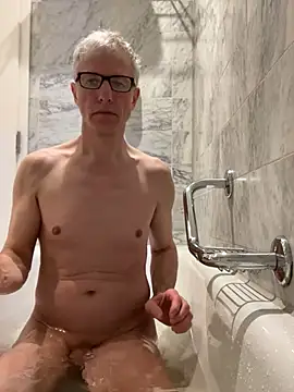 SexyLeon8 online show from 02/13/25, 10:54