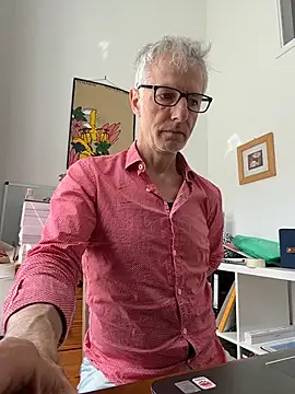 SexyLeon8 online show from 05/15/26, 09:40