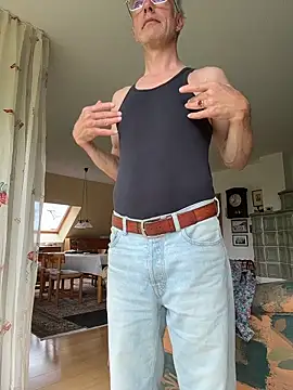 SexyLeon8 online show from 06/03/26, 05:52