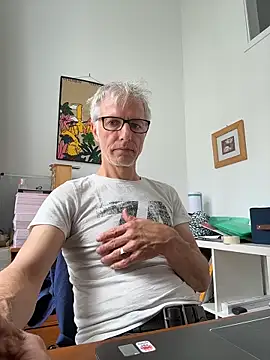 SexyLeon8 online show from 06/09/26, 01:56