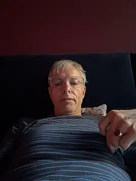 SexyLeon8 online show from 12/15/25, 12:55