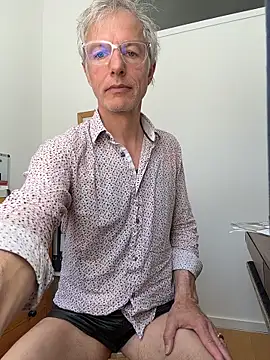 SexyLeon8 online show from 05/01/26, 01:49
