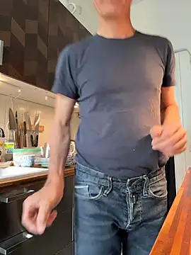 SexyLeon8 online show from 06/05/26, 05:56