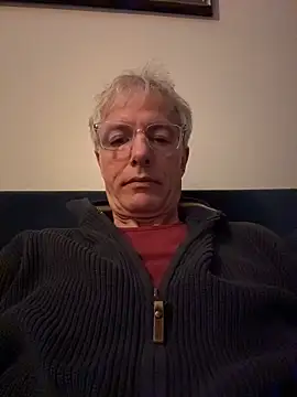 SexyLeon8 online show from 04/07/26, 08:21