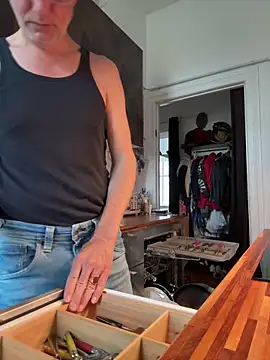 SexyLeon8 online show from 09/10/25, 05:50