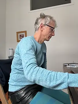 SexyLeon8 online show from 02/11/26, 03:23