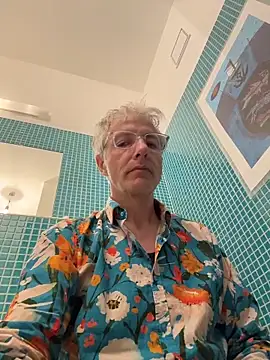 SexyLeon8 online show from 04/15/26, 07:18