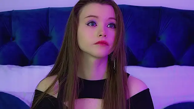 KeiraAsti online show from 02/01/26, 06:11