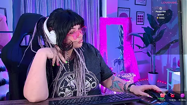 MaryHarrys online show from 05/01/26, 05:34