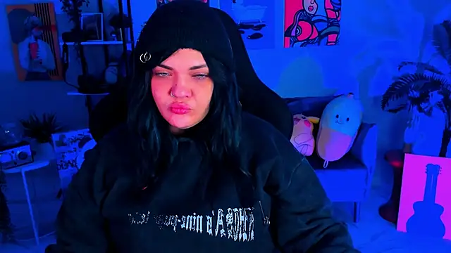 MaryHarrys online show from 11/08/25, 02:15