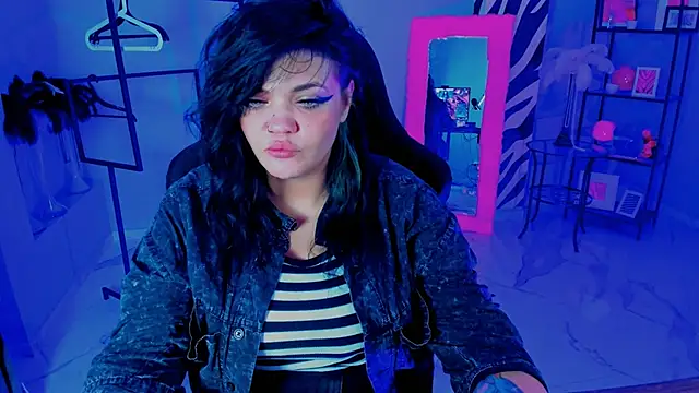 MaryHarrys online show from 10/21/25, 08:19