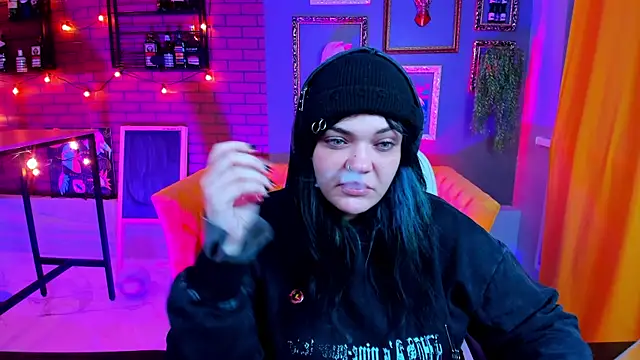 MaryHarrys online show from 11/06/25, 10:58