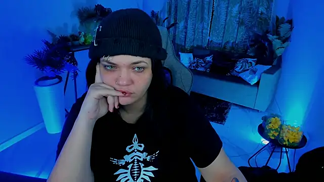 MaryHarrys online show from 10/10/25, 08:42