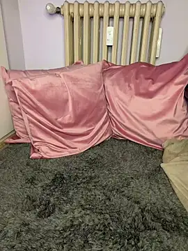 AdeleRoyal online show from 11/11/25, 04:02