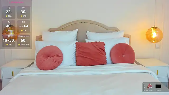 MilaMour online show from 10/27/25, 08:21